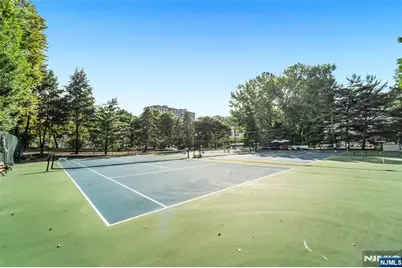 309 Hancock Court M309 #M309, Edgewater, NJ 07020 - Photo 38