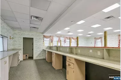 378 Franklin Avenue, Wyckoff Township, NJ 07481 - Photo 10