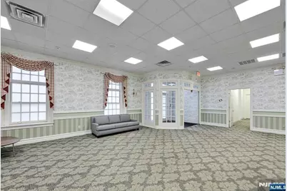 378 Franklin Avenue, Wyckoff Township, NJ 07481 - Photo 6