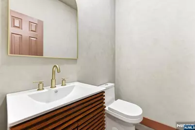 53 Jewett Avenue, Jersey City, NJ 07304 - Photo 12