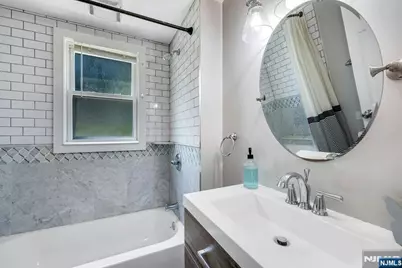 68 Macfarlan Avenue First Floor #first floor, Hawthorne, NJ 07506 - Photo 18