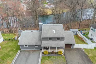 104 Lionshead Dr, Wayne, NJ 07470 - Photo 2