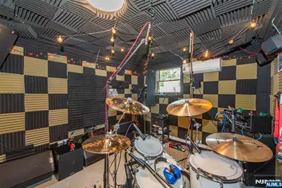 104 Lionshead Drive, Wayne, NJ 07470 - Photo 30