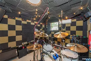 104 Lionshead Dr, Wayne, NJ 07470 - Photo 30