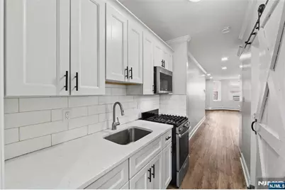 3027 John F Kennedy Boulevard 2 #2, Jersey City, NJ 07306 - Photo 6