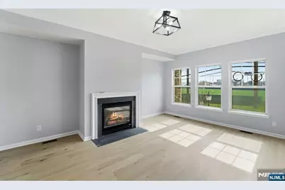 704 Green Lane 2 #2, Union Township, NJ 07083 - Photo 2