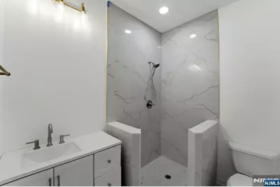 704 Green Lane 2 #2, Union Township, NJ 07083 - Photo 10