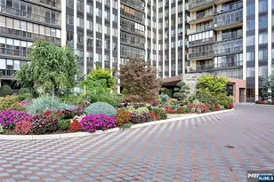 300 Winston 2110, Cliffside Park, NJ 07010 - Photo 26