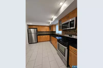 26 Ruby Avenue, Palisades Park, NJ 07650 - Photo 4