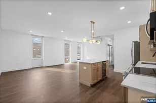 21 Lincoln Park 100, Newark, NJ 07102 - Photo 1