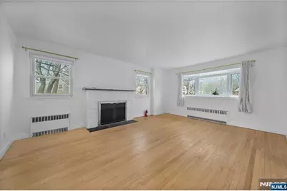 595 Knickerbocker Road, Tenafly, NJ 07670 - Photo 4