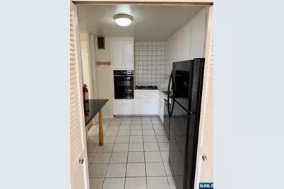 39 39th Street 2L #2L, Paterson, NJ 07514 - Photo 10