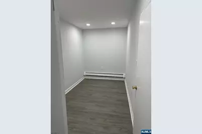 105 Broadway, Newark, NJ 07104 - Photo 8