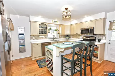 411 Prospect Street, Ridgewood, NJ 07450 - Photo 14