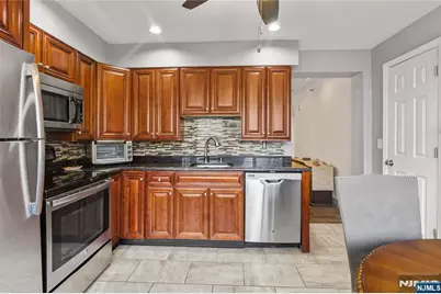 326 Prospect Avenue 1A #1A, Hackensack, NJ 07601 - Photo 8