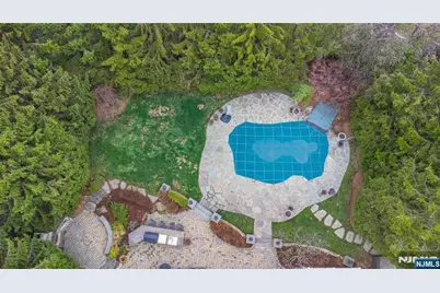 5 Blackberry Lane, Caldwell, NJ 07006 - Photo 48