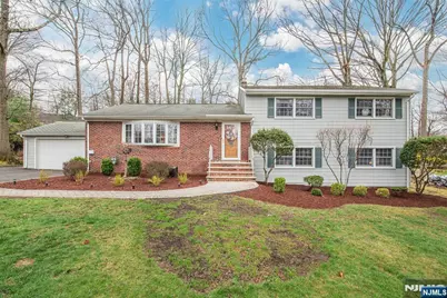 5 Oak Ridge, North Caldwell, NJ 07006 - Photo 2