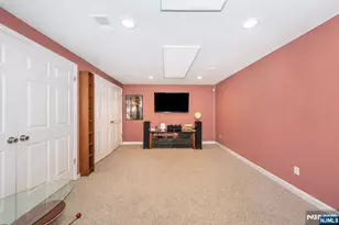10 Gannett Ct, Wayne, NJ 07470 - Photo 22