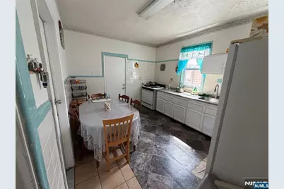 126 Gould Avenue, Paterson, NJ 07503 - Photo 10