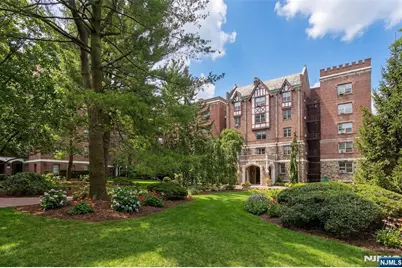 100 Palisade Avenue B51 #B51, Englewood, NJ 07631 - Photo 1