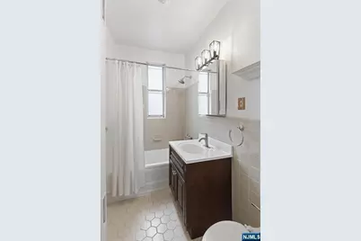 100 Palisade Avenue B51 #B51, Englewood, NJ 07631 - Photo 20