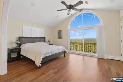 912 Cherokee Lane, Franklin Lakes, NJ 07417 - Photo 36