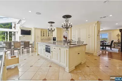 912 Cherokee Lane, Franklin Lakes, NJ 07417 - Photo 20