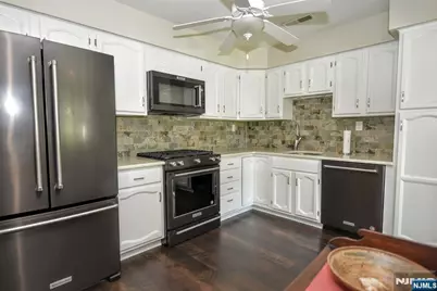 79 Konight Court 79 #79, Mahwah, NJ 07430 - Photo 6