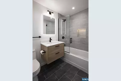 80 Union Place, Ridgefield Park, NJ 07660 - Photo 8