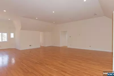 673 Glendale Road Upstairs Apa #Upstairs Apa, Franklin Lakes, NJ 07417 - Photo 10