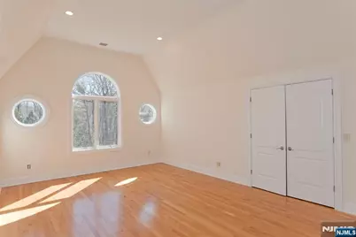 673 Glendale Road Upstairs Apa #Upstairs Apa, Franklin Lakes, NJ 07417 - Photo 18