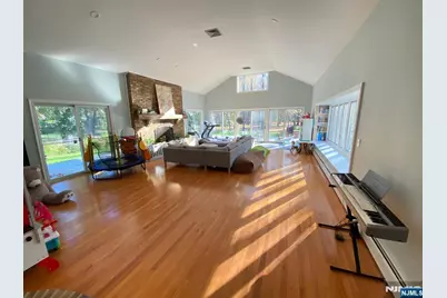 102 Saddle River Road, Saddle River, NJ 07458 - Photo 8