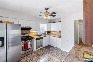 569 Linden Ave, Teaneck Township, NJ 07666 - Photo 12