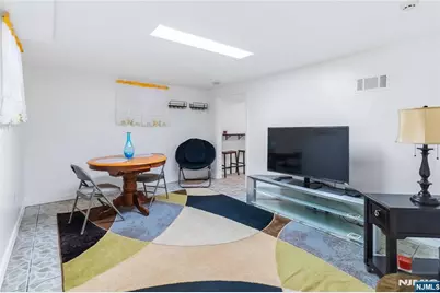 569 Linden Avenue, Teaneck Township, NJ 07666 - Photo 30