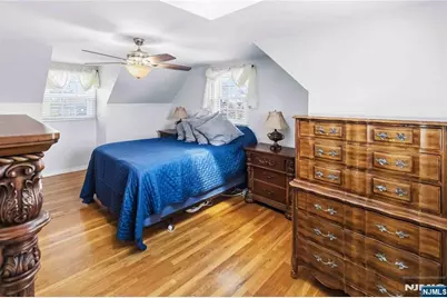 569 Linden Avenue, Teaneck Township, NJ 07666 - Photo 22