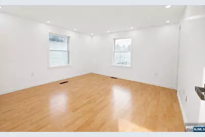 87 Merseles Street 2 #2, Jersey City, NJ 07302 - Photo 16