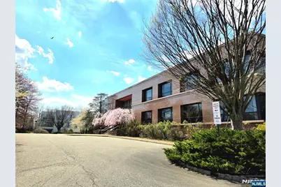 1000 Sylvan Avenue, Englewood Cliffs, NJ 07632 - Photo 1