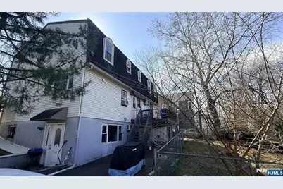 200 Larch Avenue, Teaneck Township, NJ 07666 - Photo 18