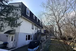 200 Larch Ave, Teaneck Township, NJ 07666 - Photo 18