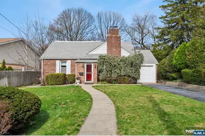 453 Fort Lee Road, Leonia, NJ 07605 - Photo 1