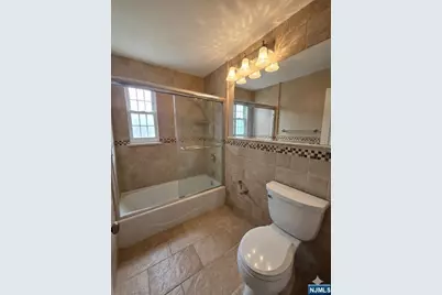 112 Darwin Avenue 27 #27, Rutherford, NJ 07070 - Photo 4