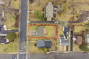 674 Berkeley Ave, Orange, NJ 07050 - Photo 18