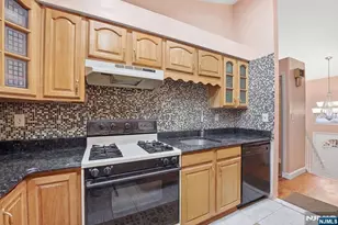 674 Berkeley Ave, Orange, NJ 07050 - Photo 4