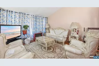 674 Berkeley Avenue, Orange, NJ 07050 - Photo 6