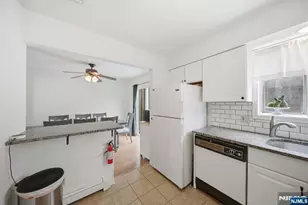 28 Village Dr 303, Hamburg, NJ 07419 - Photo 12