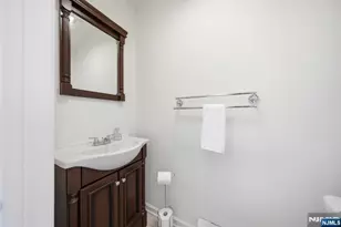 28 Village Dr 303, Hamburg, NJ 07419 - Photo 14