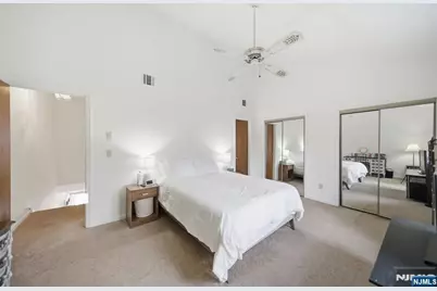 28 Village Drive 303 #303, Hamburg, NJ 07419 - Photo 2