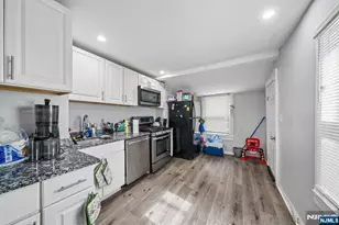 44 State St, East Orange, NJ 07017 - Photo 12