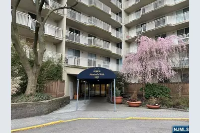 1055 River Road 501 #501, Edgewater, NJ 07020 - Photo 1