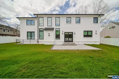 144 Village Circle, Paramus, NJ 07652 - Photo 50